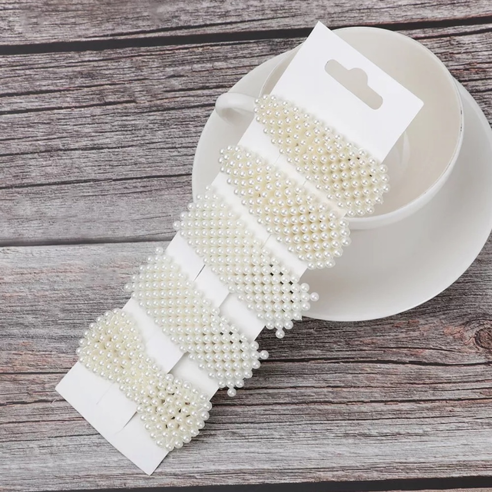 Pearls Hair Clips